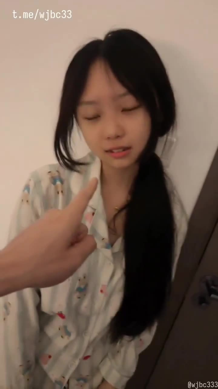 Abg Kacamata Cantik Colmek Live Pake Dildo