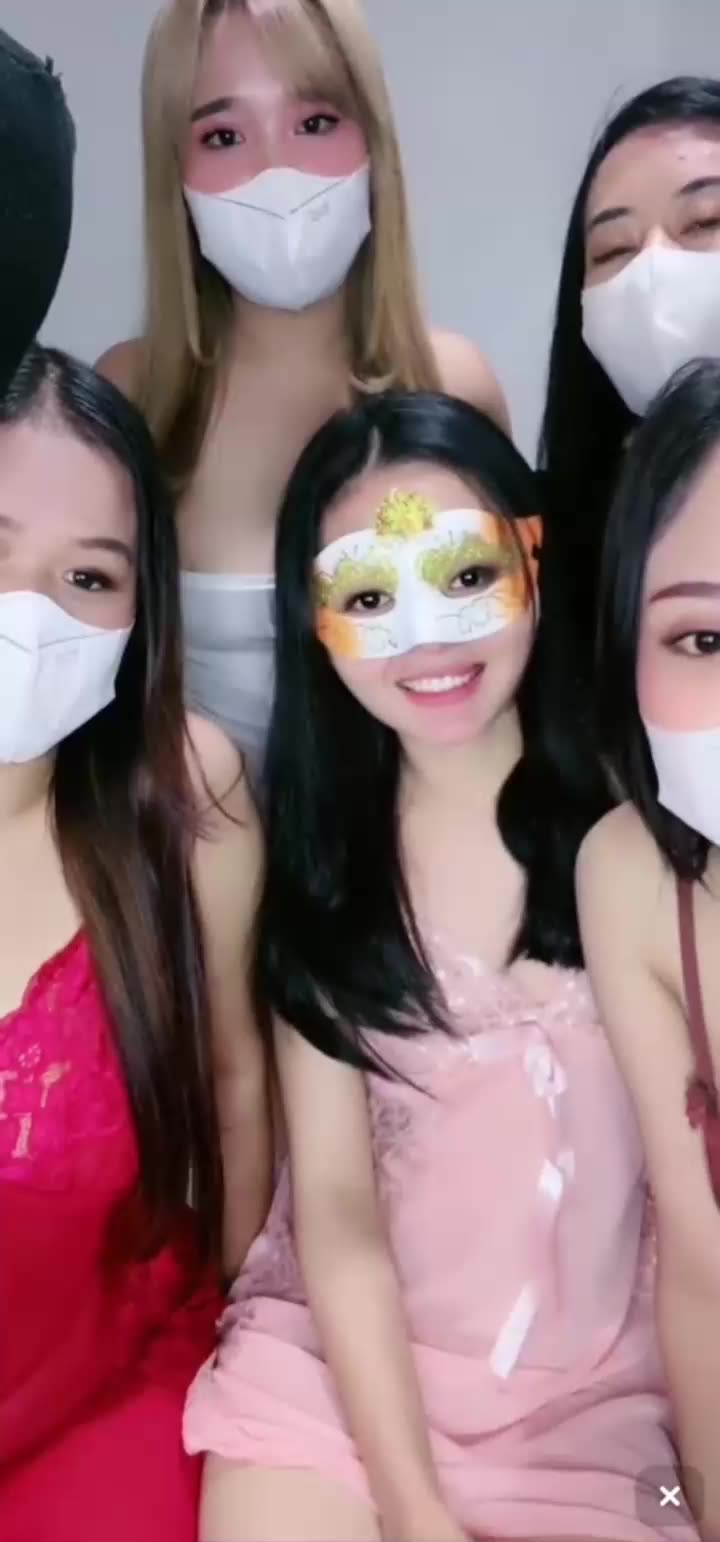 Eca Arin Nyepong Kontol Baru Bergoyang Di Kontol Ayang