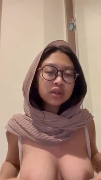 Nayva Abg Manis Hisap Kontol Dan Ngentot Sama Pacar