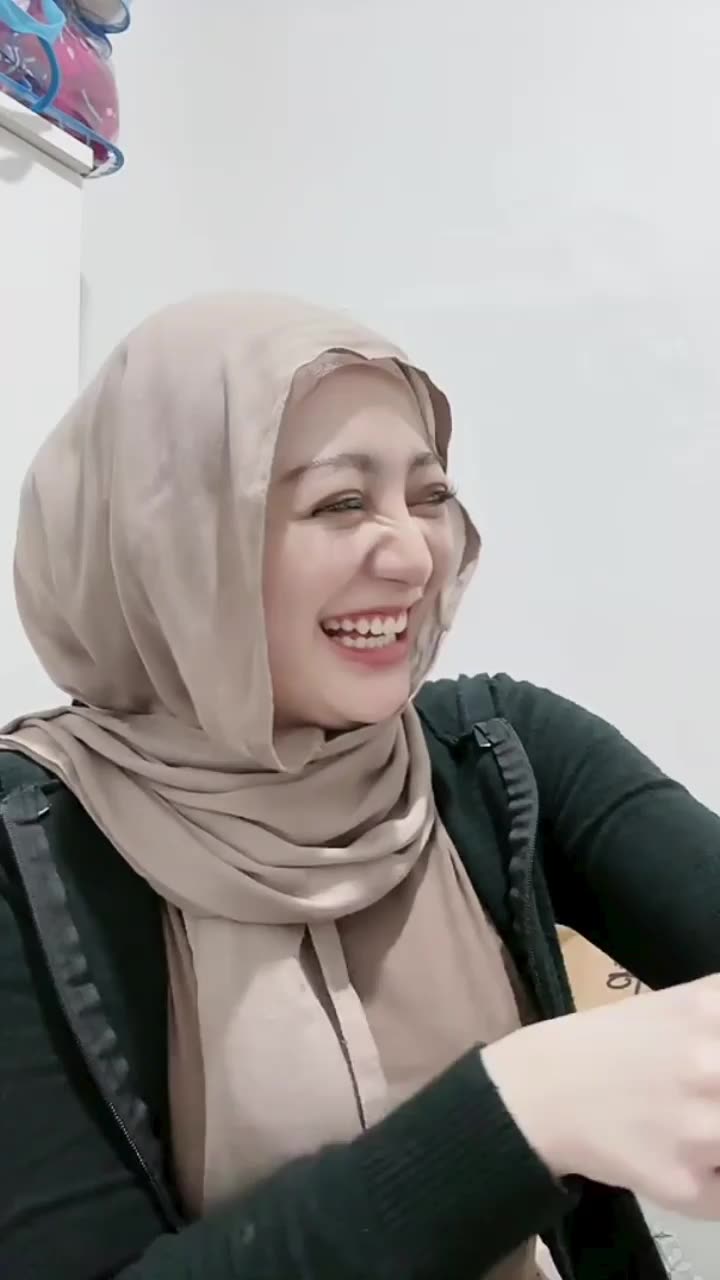 Desahan Binor Kesepian Body Montok Di Ewe Berondong
