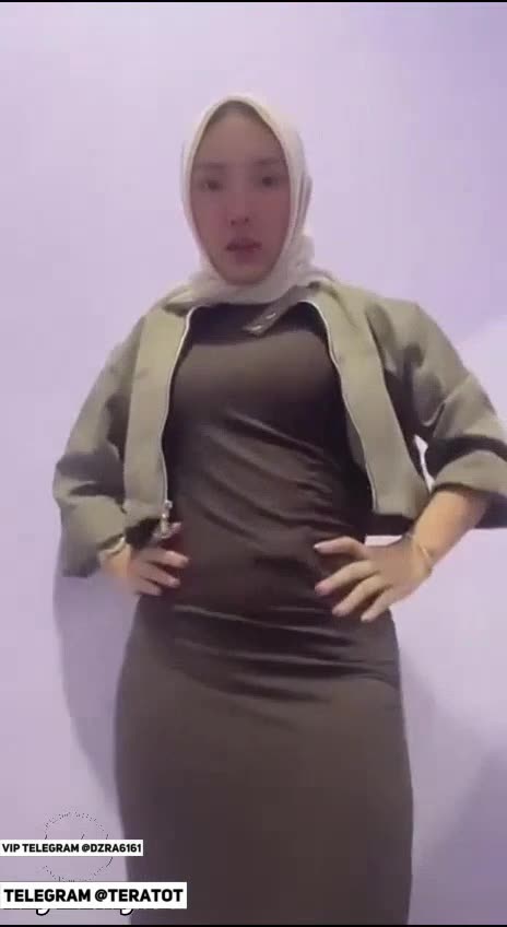 Miss Auyiya Tobrut Montok Menikmati Sodokan Kontol