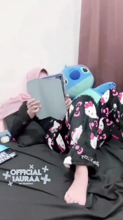 Davinanovira Berbody Mulus Lagi Sange Colmek
