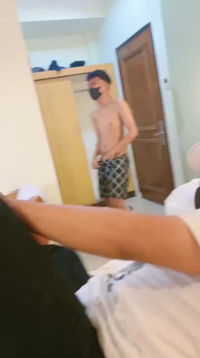 Mutmainah Sange Colmek Sambil Raba Toket Mulus