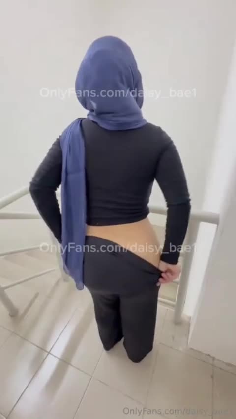 Miss Zizi Ngewe Menikmati Sampai Merem Melek