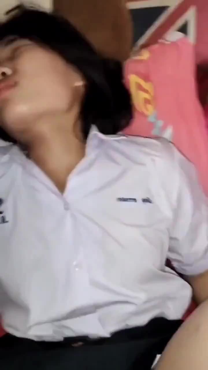 Nyepong Kontol Ayah Sambil Colmek