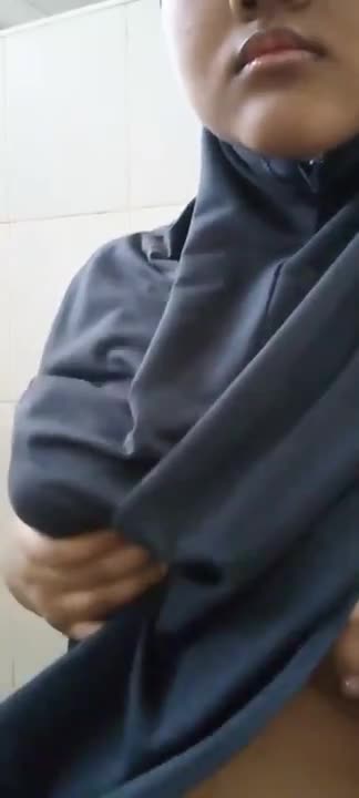 Omgmerlin Berkerudung Bergoyang Posisi Wot