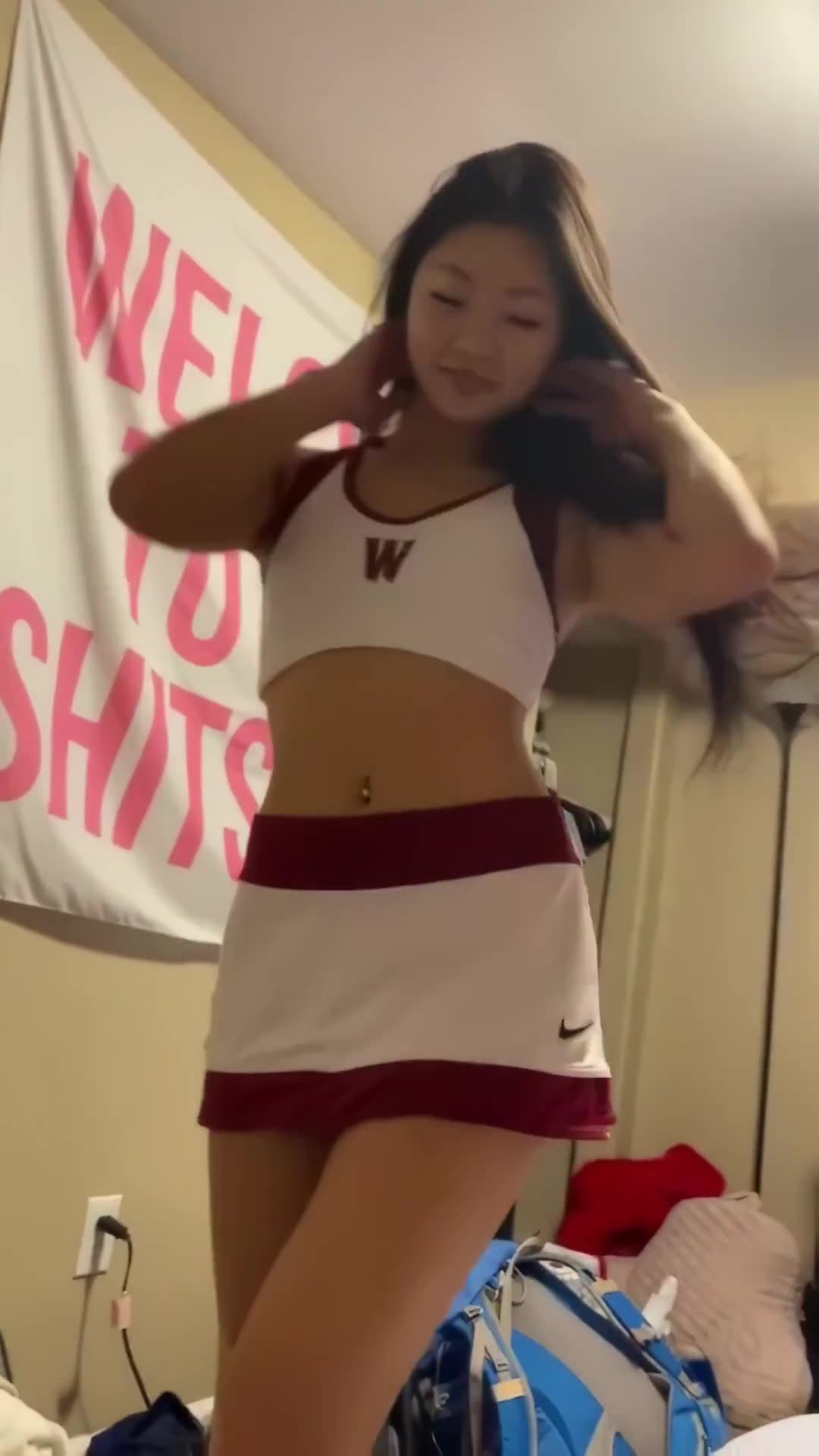 Chindo Cantik Lagi Sange Colmek Memeknya Becek
