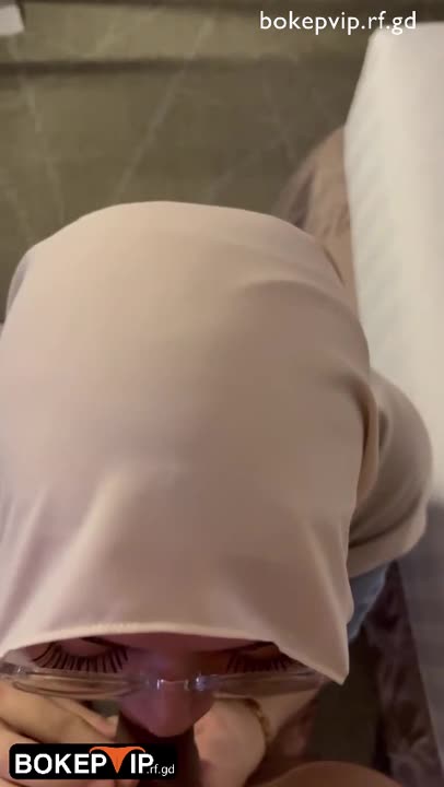 Kolpri Jilbab Hitam Lagi Sange Colmek Sampai Becek